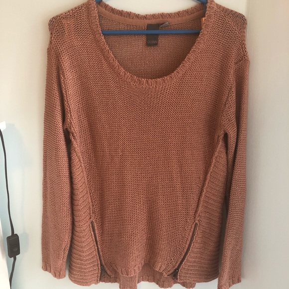 Sweater - Picture 1 of 3